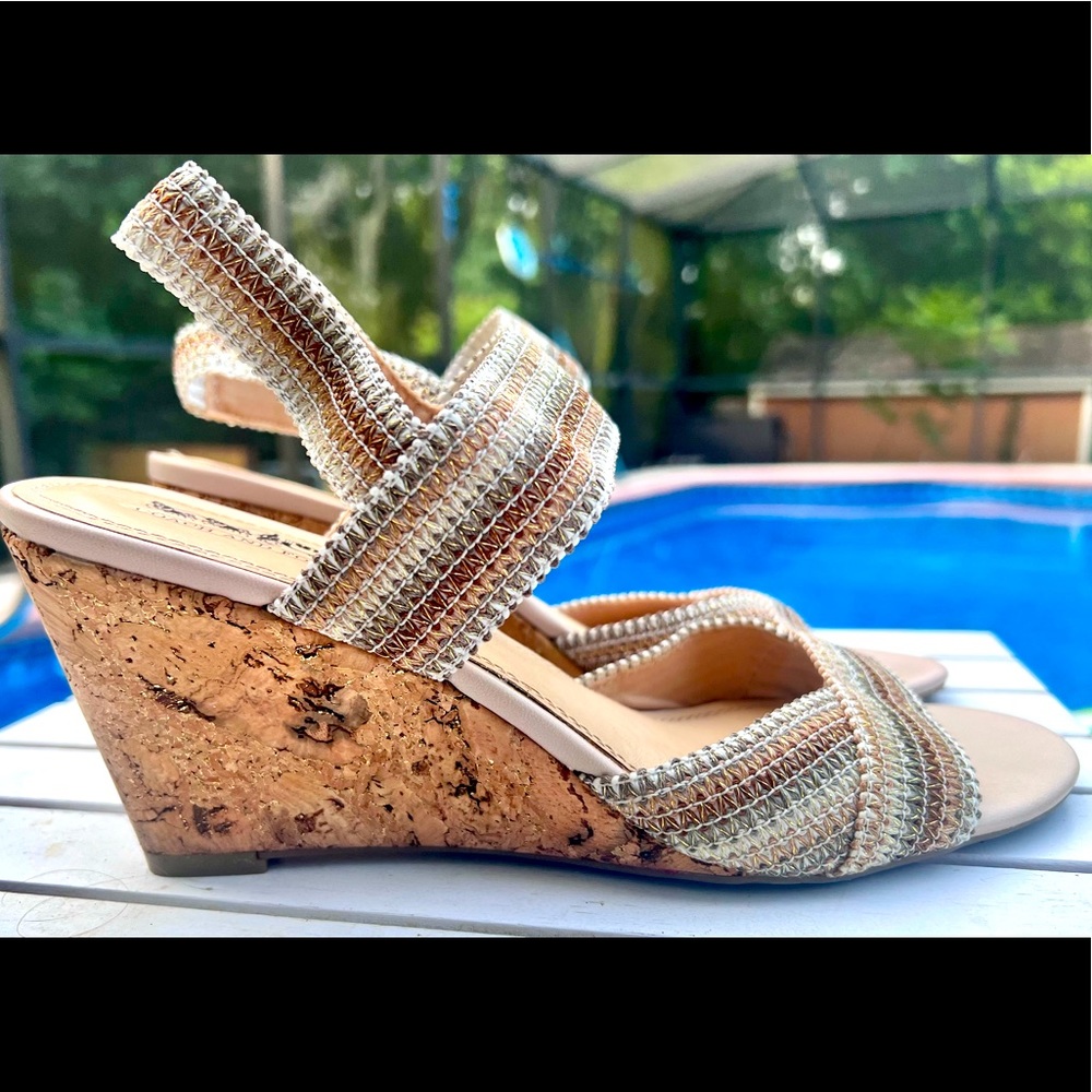 COACH AND FOUR STRETCH SLING BACK CORK WEDGE SANDLE SIZE (8/8.5)